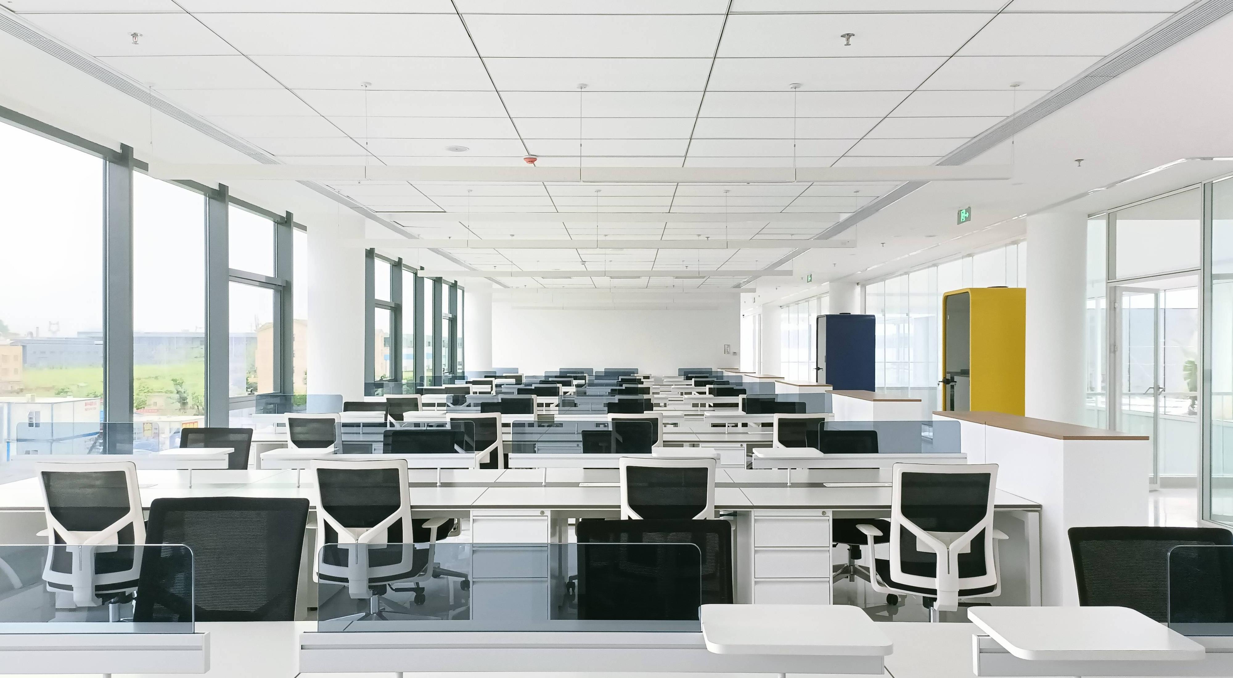 ����ᡤ���й������ٷ���վ